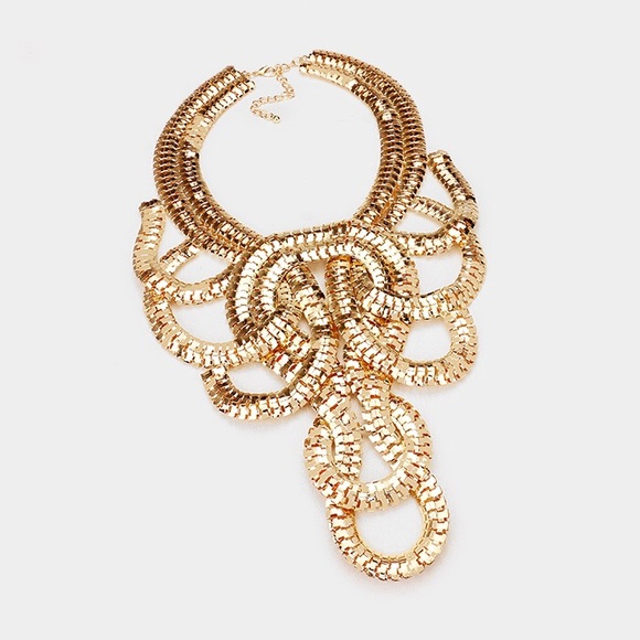 Gold Linked Chain Necklace Set - Picture 2 of 2